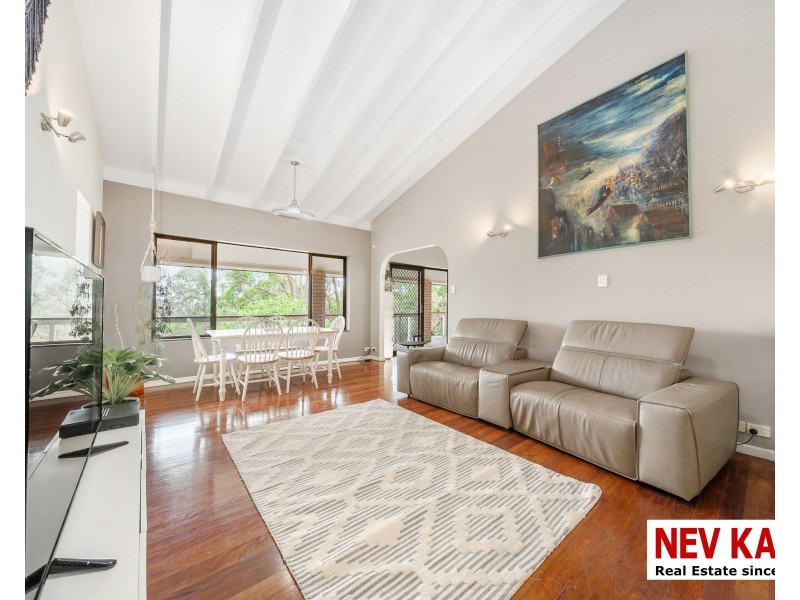 11 Panorama Drive, Nambour QLD 4560