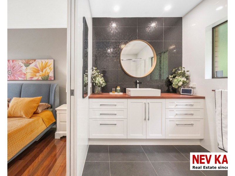 11 Panorama Drive, Nambour QLD 4560
