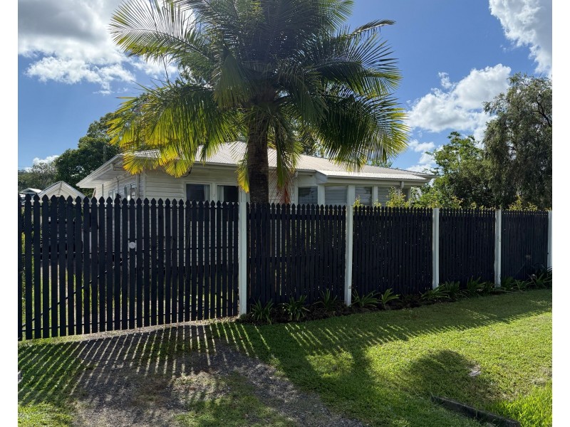 27 Railway Street, Yandina QLD 4561