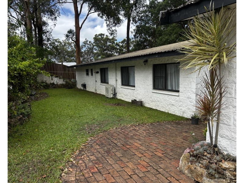 6 Woodchester Close, Rosemount QLD 4560