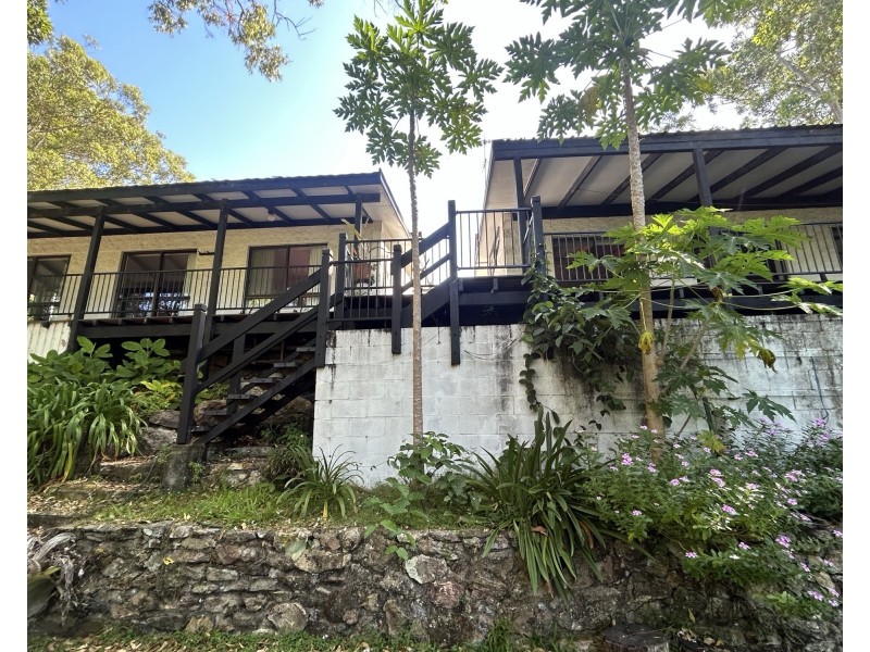 6 Woodchester Close, Rosemount QLD 4560