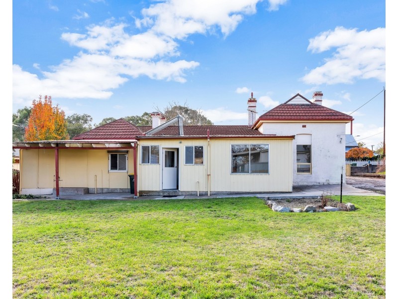 11 Elizabeth Street, Oakbank SA 5243