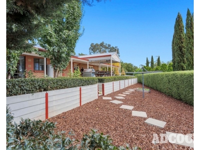 2 Allendale Grove, Woodside SA 5244