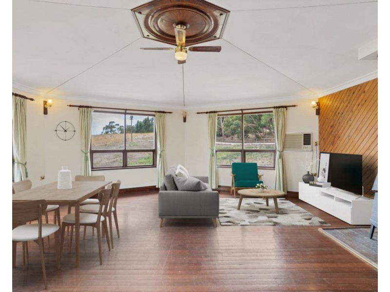 123 Oakwood Road, Oakbank SA 5243