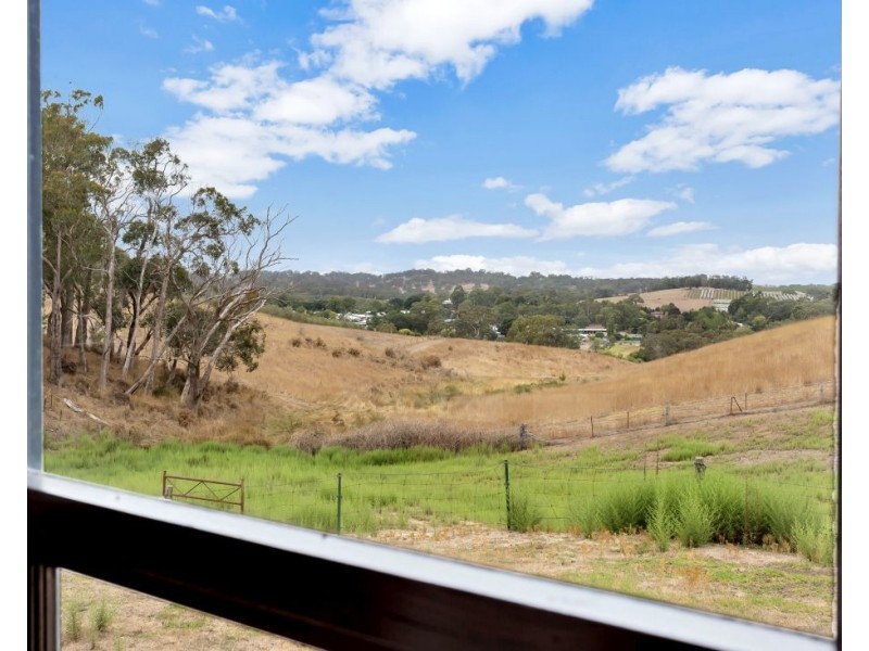 123 Oakwood Road, Oakbank SA 5243