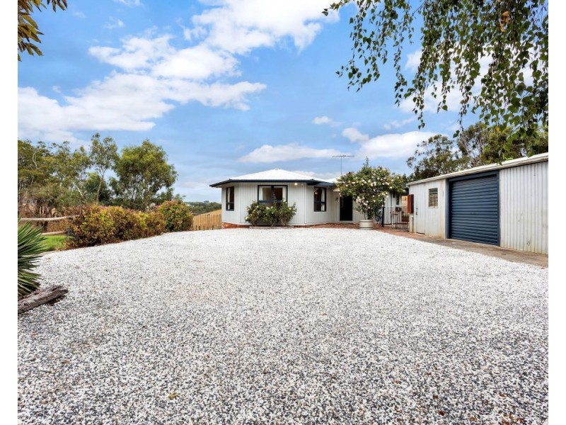 123 Oakwood Road, Oakbank SA 5243
