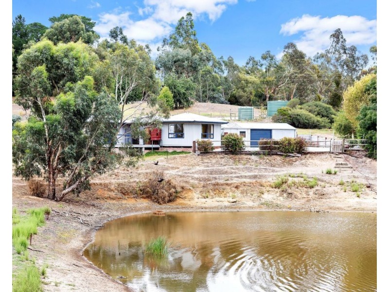 123 Oakwood Road, Oakbank SA 5243