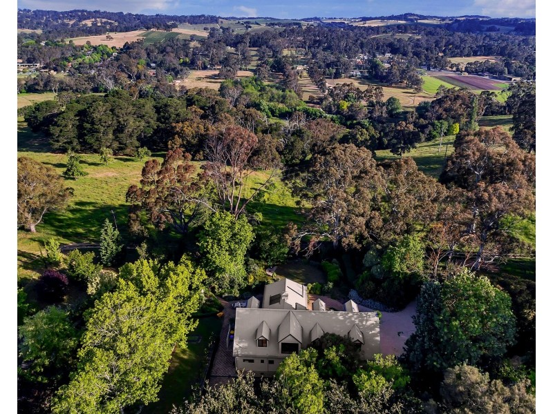 100 Wicks Road, Oakbank SA 5243