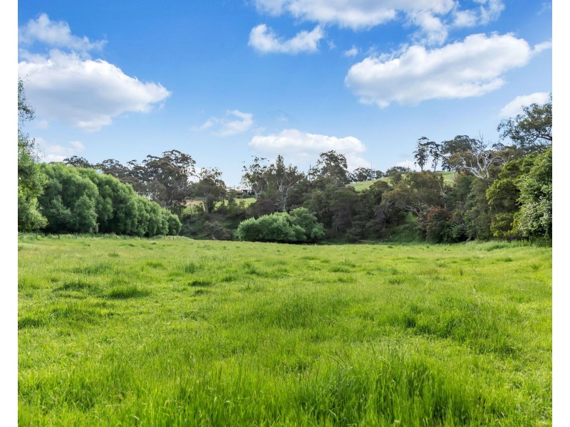 100 Wicks Road, Oakbank SA 5243