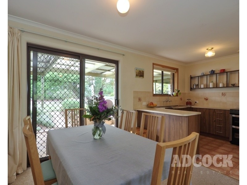 17 Jacaranda Drive, Woodside SA 5244