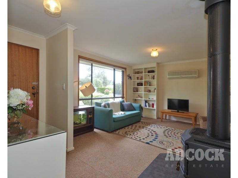 17 Jacaranda Drive, Woodside SA 5244