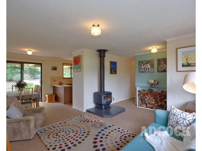 17 Jacaranda Drive, Woodside SA 5244