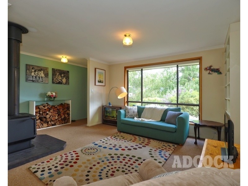 17 Jacaranda Drive, Woodside SA 5244