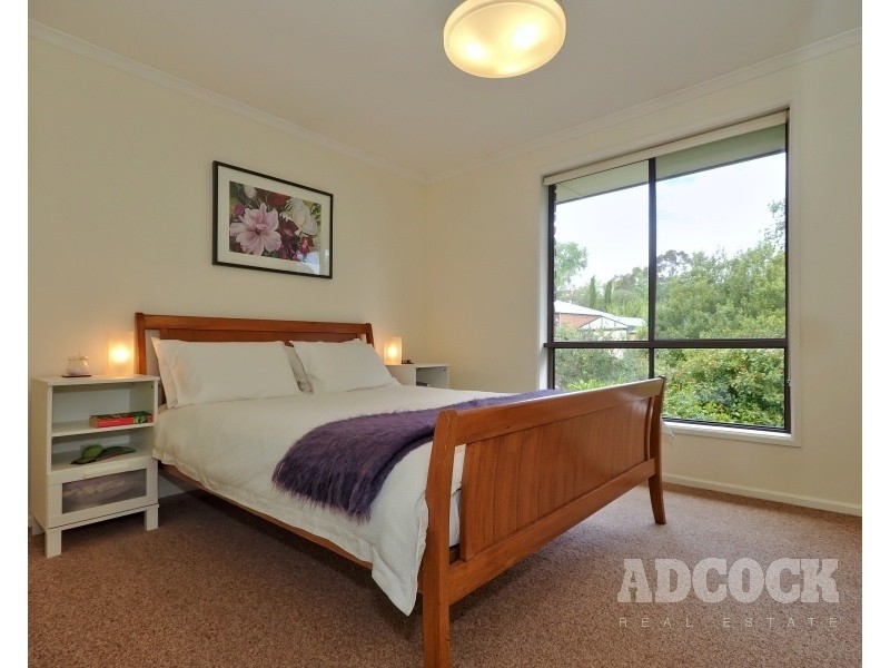 17 Jacaranda Drive, Woodside SA 5244