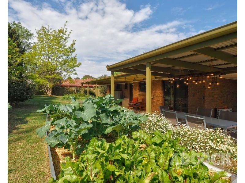 17 Jacaranda Drive, Woodside SA 5244