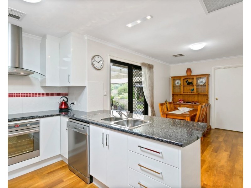 1 Oak Drive, Oakbank SA 5243