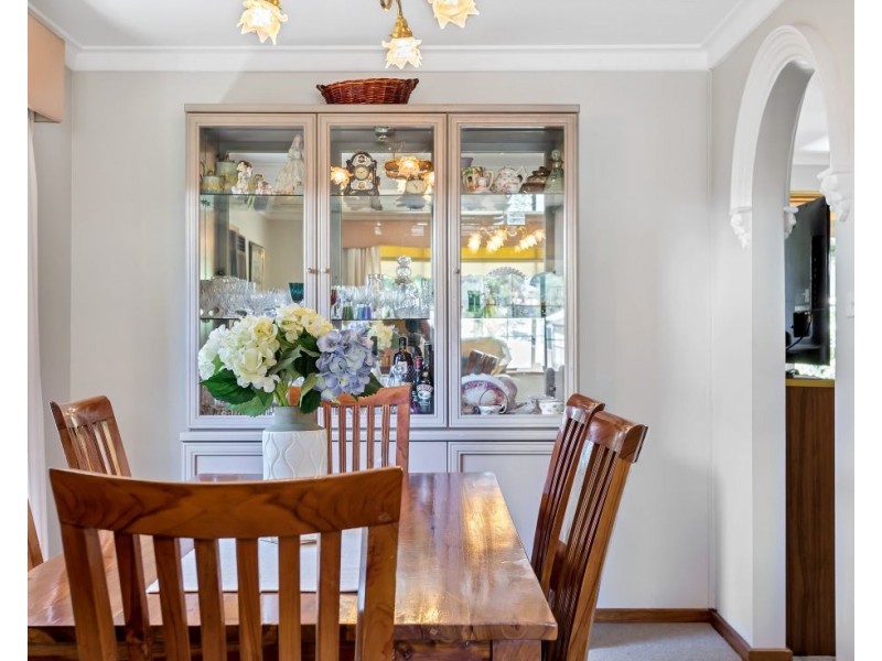 16 Thiele Grove, Hahndorf SA 5245