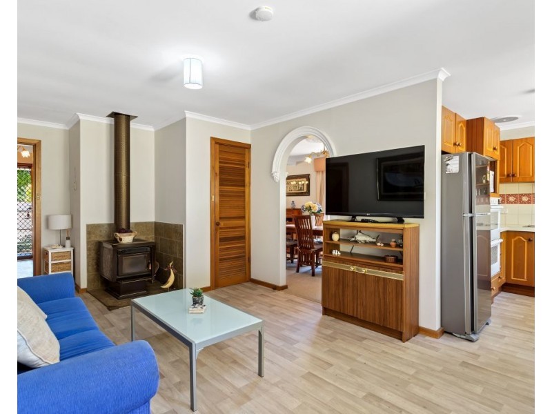 16 Thiele Grove, Hahndorf SA 5245