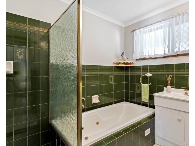 16 Thiele Grove, Hahndorf SA 5245