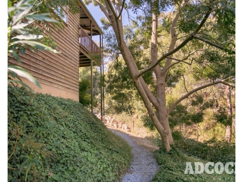 12 Glen Road, Bridgewater SA 5155