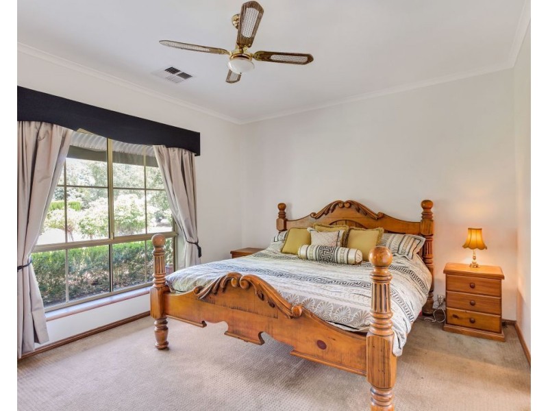 2 Nightingale Court, Oakbank SA 5243