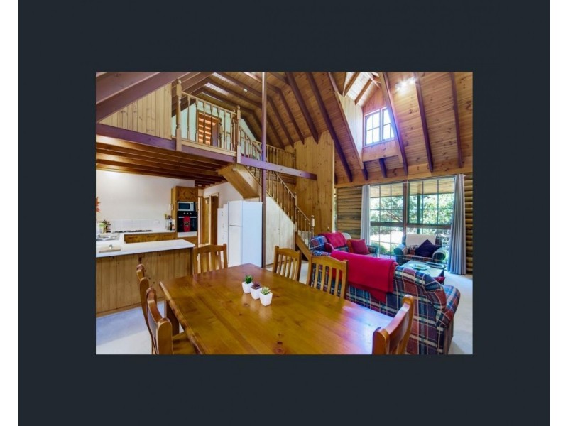 8 Hereford Avenue, Hahndorf SA 5245