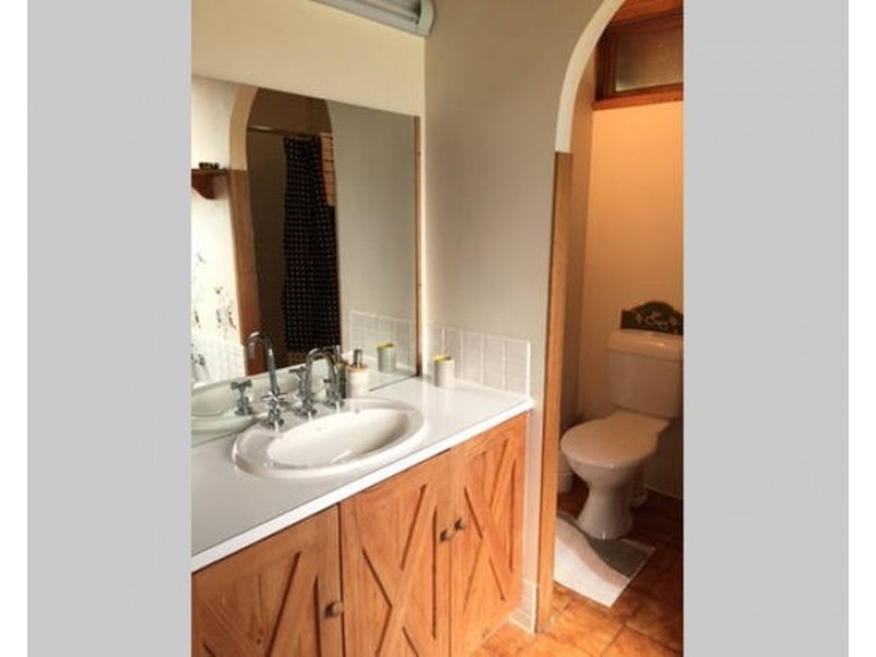 8 Hereford Avenue, Hahndorf SA 5245