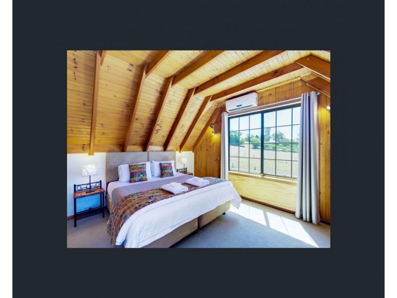 8 Hereford Avenue, Hahndorf SA 5245