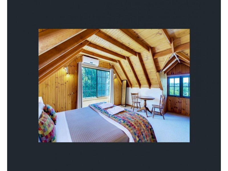 8 Hereford Avenue, Hahndorf SA 5245