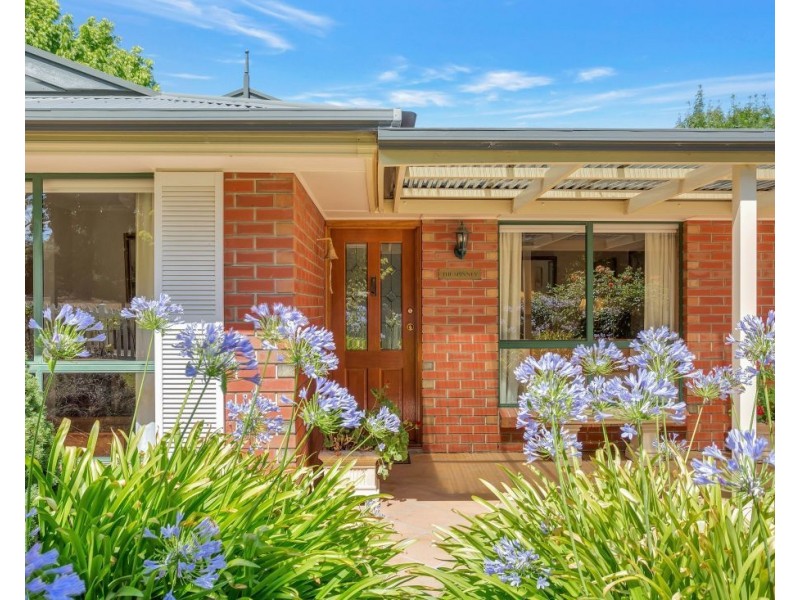 11 Oakwood Road, Oakbank SA 5243