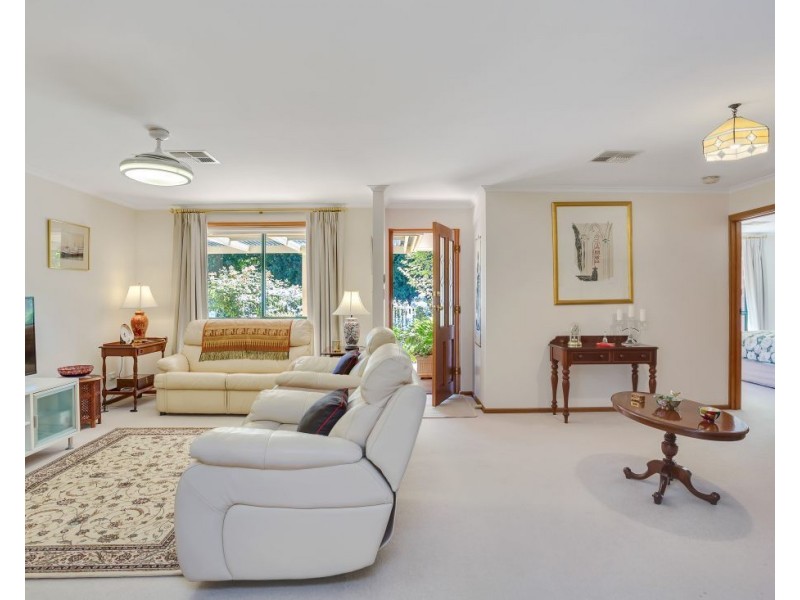 11 Oakwood Road, Oakbank SA 5243