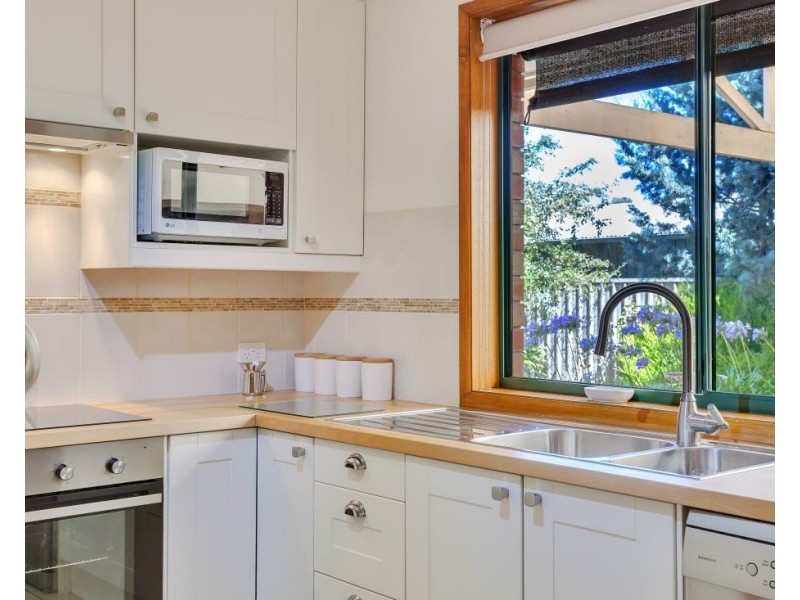 11 Oakwood Road, Oakbank SA 5243