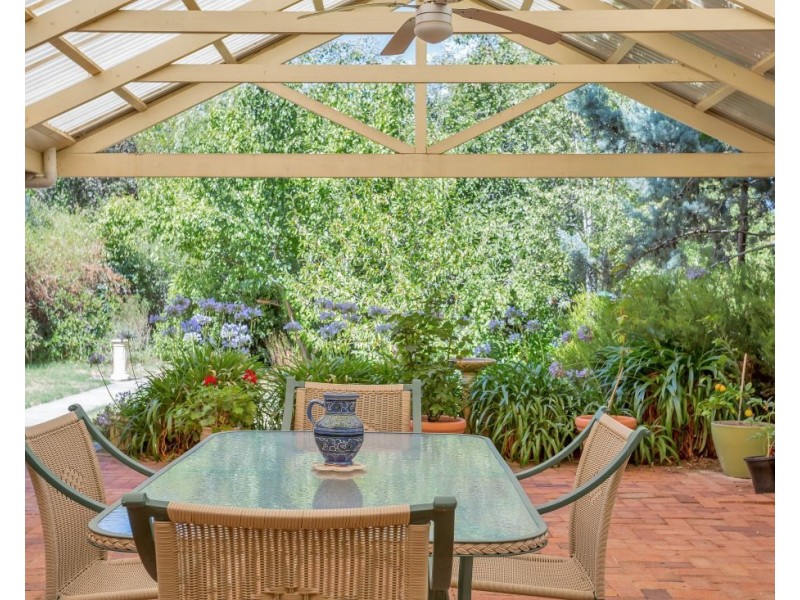 11 Oakwood Road, Oakbank SA 5243