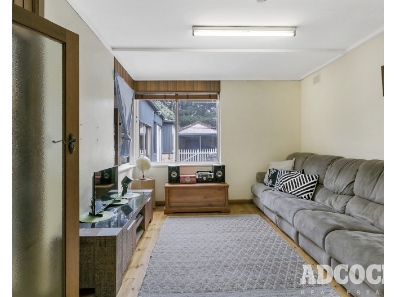 61 Pomona Road, Stirling SA 5152