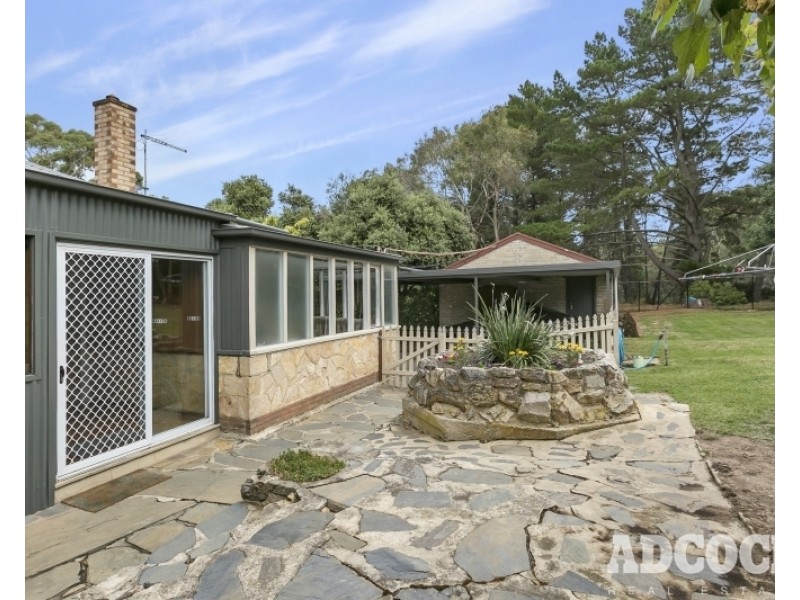 61 Pomona Road, Stirling SA 5152