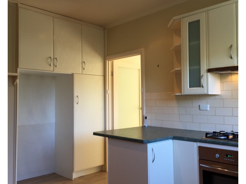 8 Garrod Crescent, Stirling SA 5152