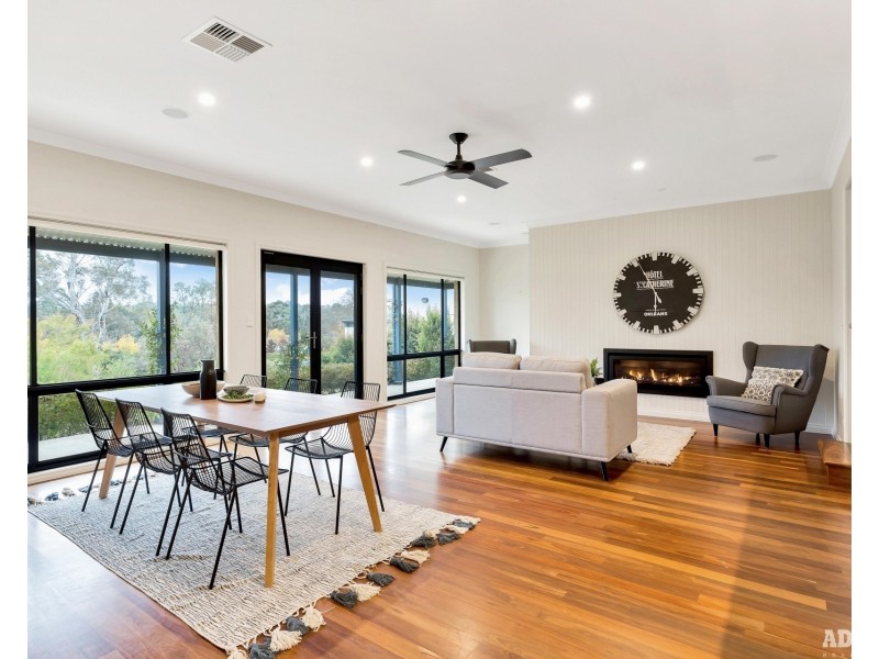 94 Onkaparinga Valley Road, Woodside SA 5244