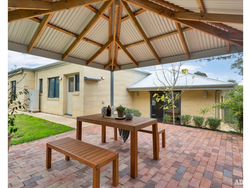 94 Onkaparinga Valley Road, Woodside SA 5244