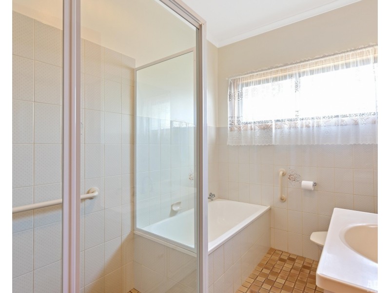 2/10 Collins Street, Hahndorf SA 5245