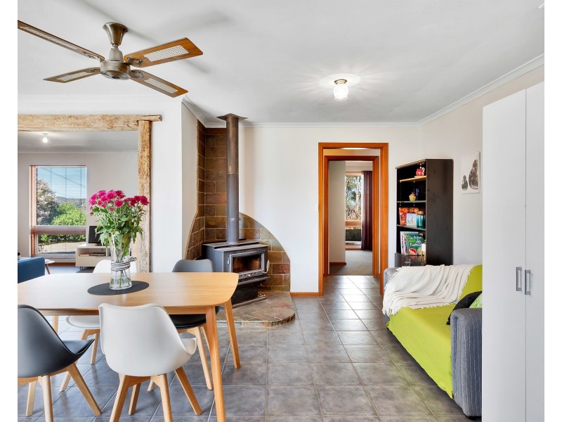 112 Emmett Road, Crafers West SA 5152