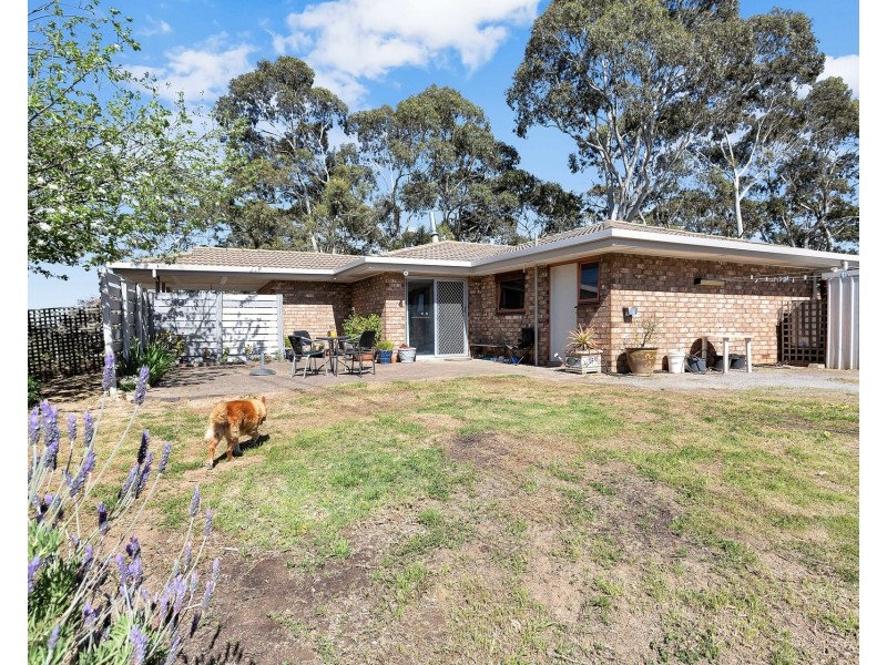 112 Emmett Road, Crafers West SA 5152