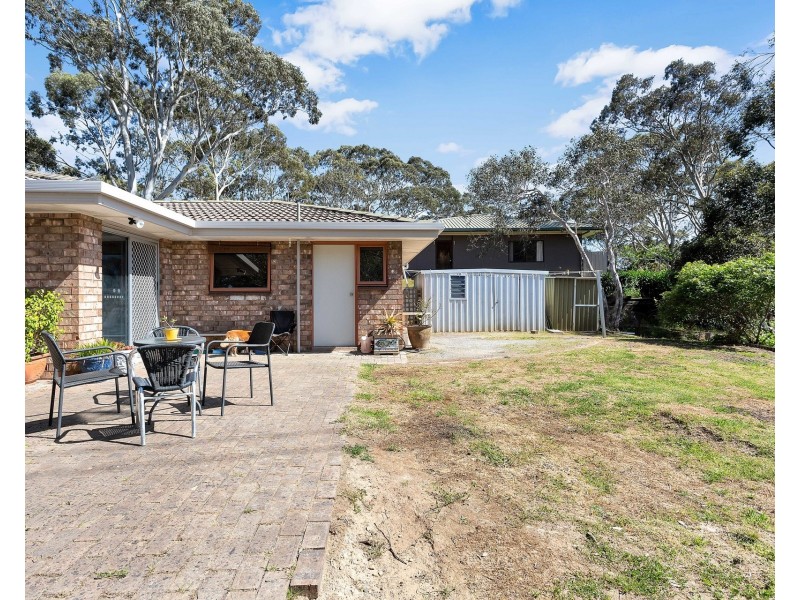 112 Emmett Road, Crafers West SA 5152