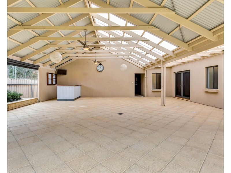 19 Oak Drive, Oakbank SA 5243