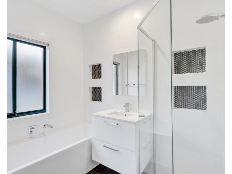 19 Oak Drive, Oakbank SA 5243