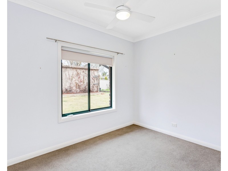 19 Oak Drive, Oakbank SA 5243