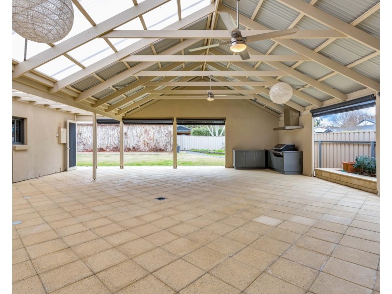 19 Oak Drive, Oakbank SA 5243