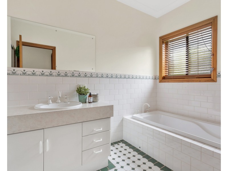 13 Byard Place, Hahndorf SA 5245