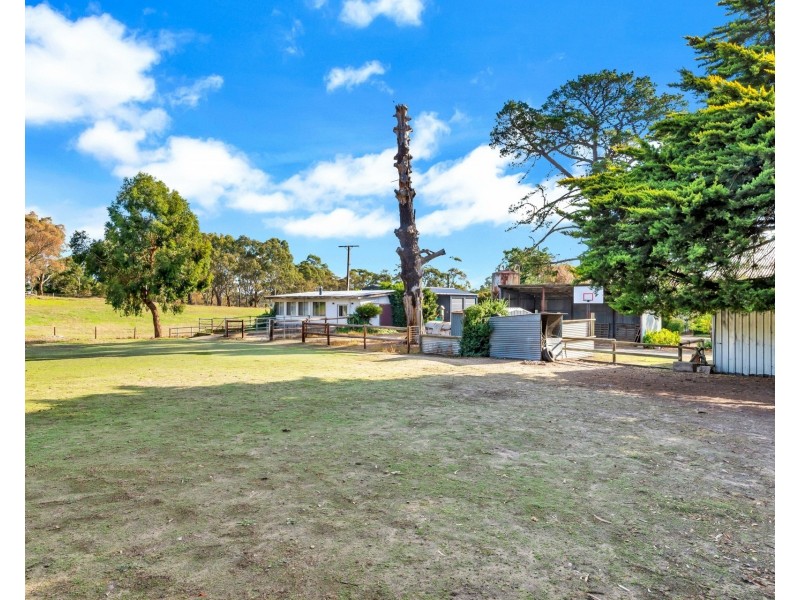 18 Quarry Road, Woodside SA 5244