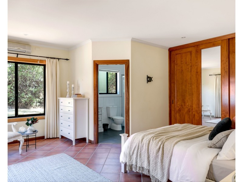 16 Discombe Road, Woodside SA 5244