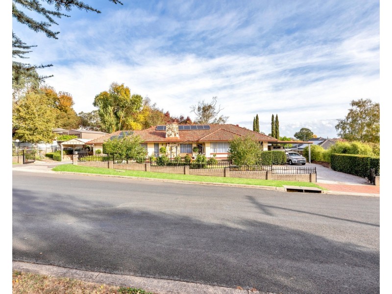 18 Bartholomew Avenue, Lobethal SA 5241